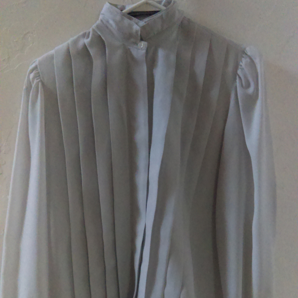J Ryan light grey blouse
